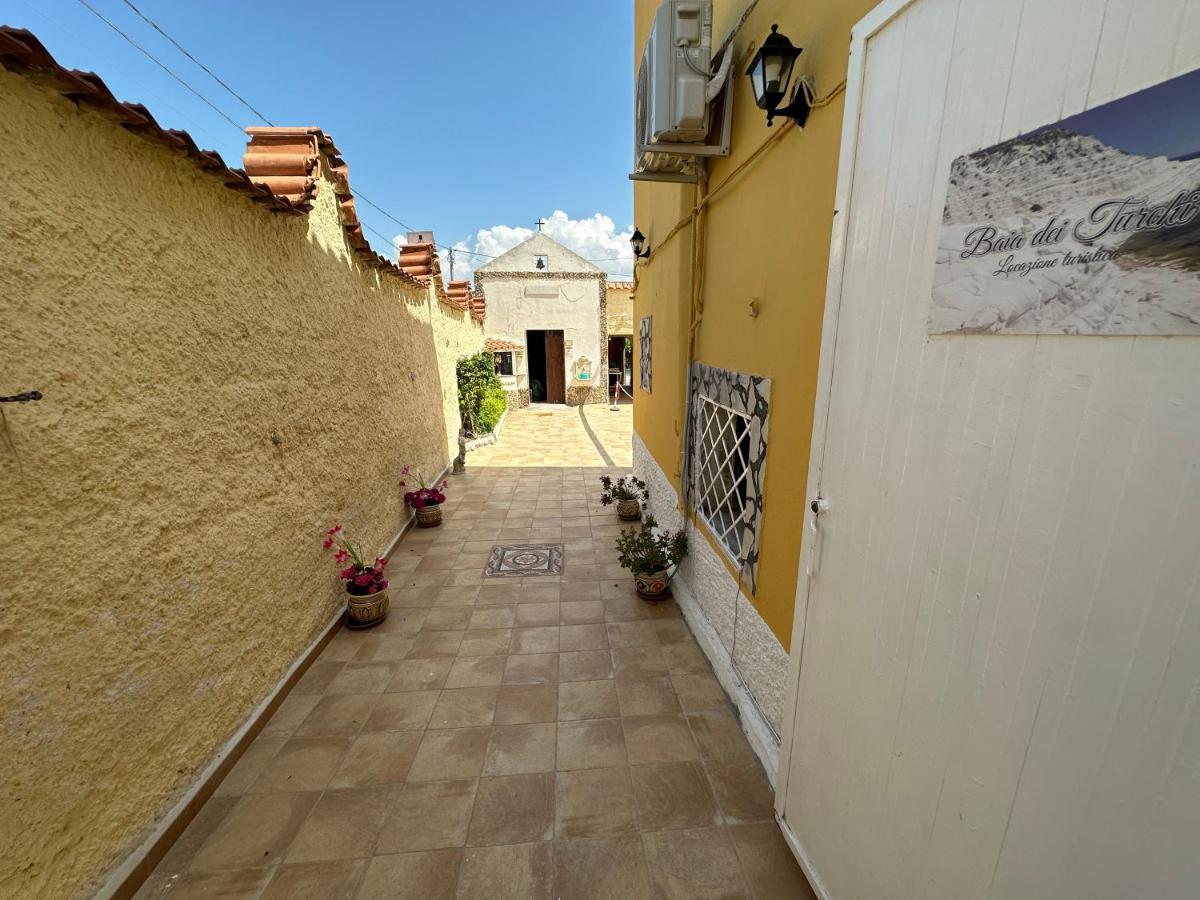 Baia Dei Turchi Locazione Turistica *