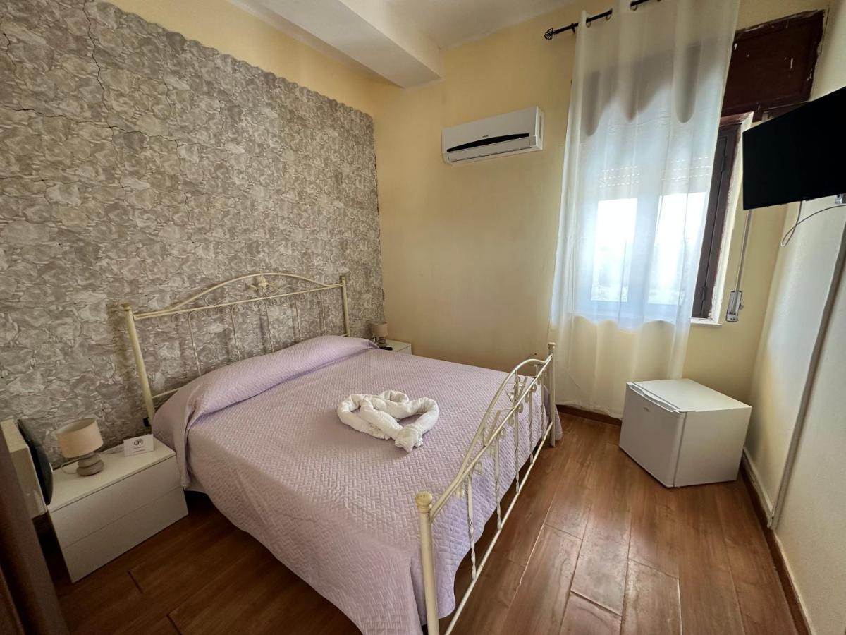 Affittacamere Baia Dei Turchi Locazione Turistica *